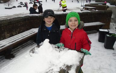 KS1 Golden Time snow fun!