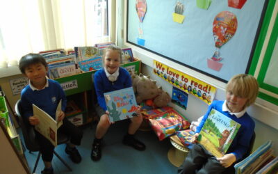 Nightingales love reading!
