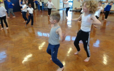 Nightingales dance their socks off!