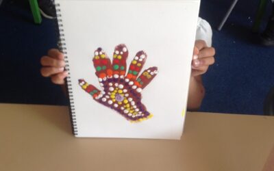 Owls learn how to use pointillism