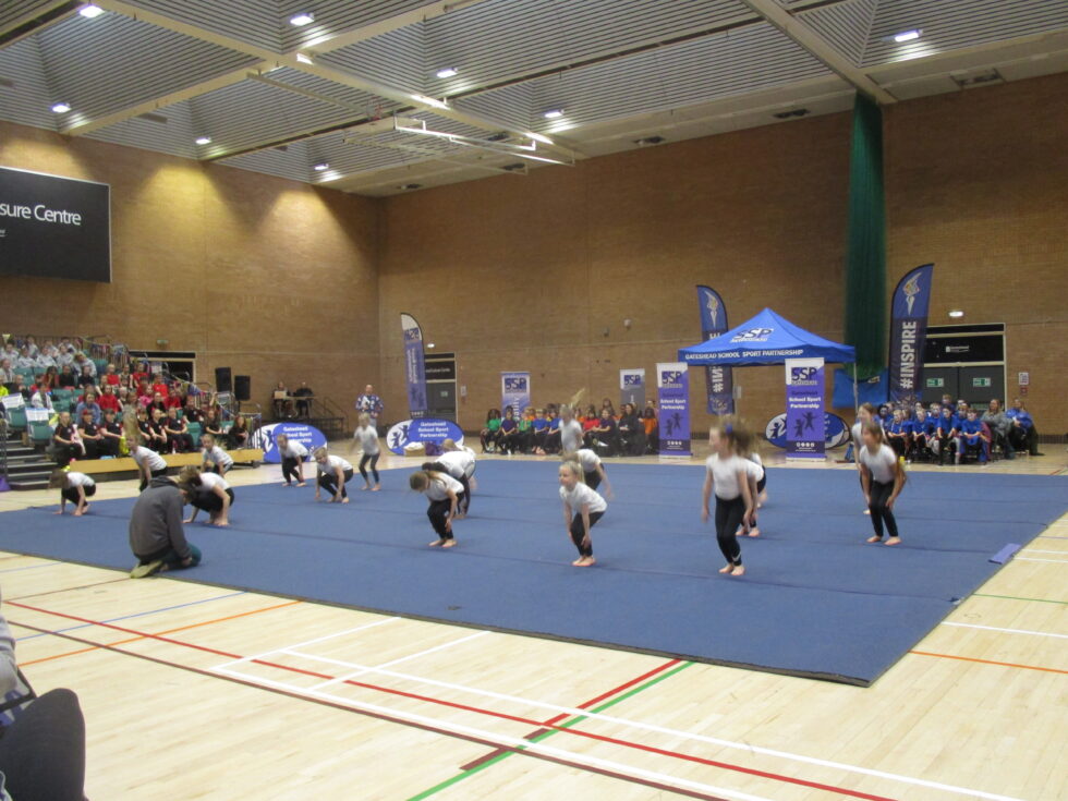 champion-cheerleaders-windy-nook-primary-school