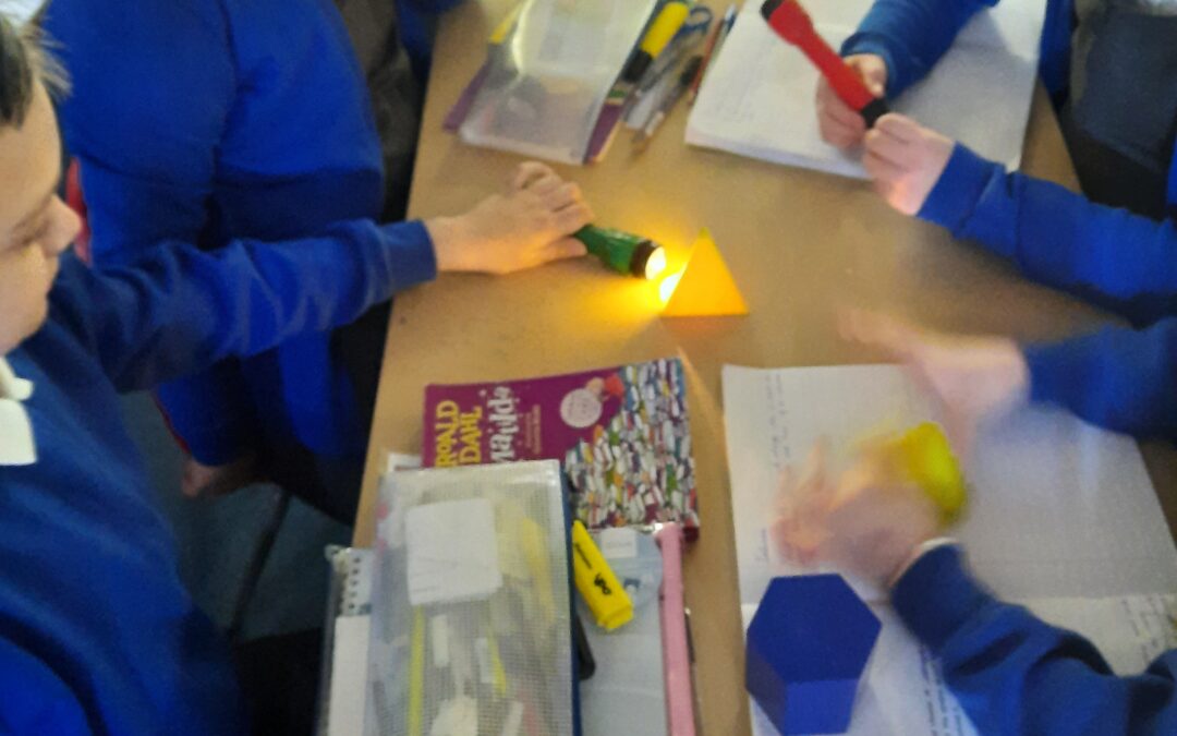 Investigating Light in LKS2