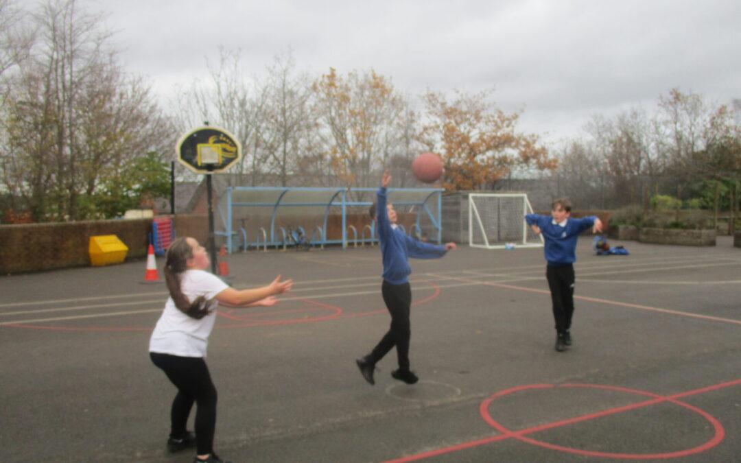 Netball in UKS2