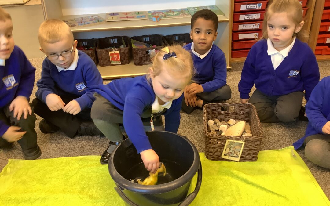 Hands‑On Science Fun: Helping the Dinosaur Reach the Top!