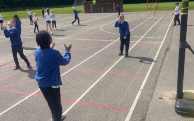 PE in Lower Key Stage 2 – Cricket Skills This Week